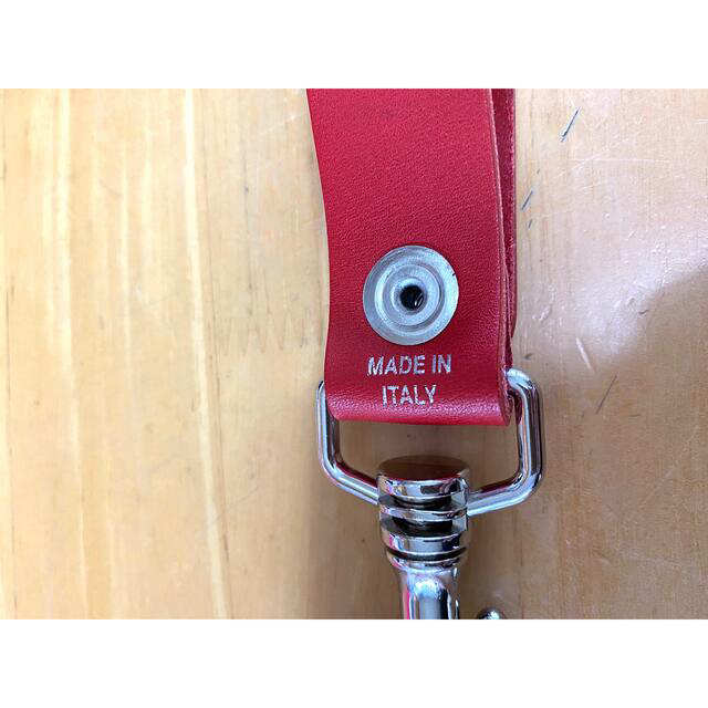 Supreme(シュプリーム)のsupreme leather key loop シュプリーム キーホルダー 赤 メンズのファッション小物(キーホルダー)の商品写真