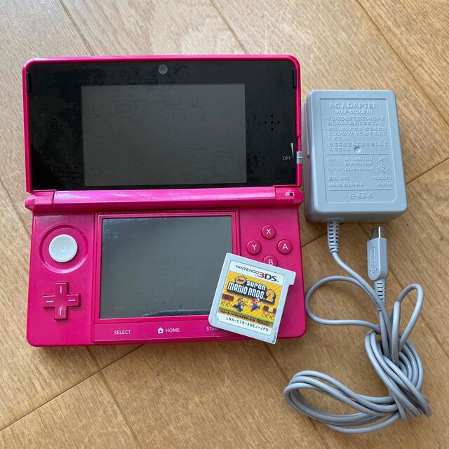 ニンテンドー3DS(ニンテンドー3DS)の3DS(ピンク).マリオブラザーズセット エンタメ/ホビーのゲームソフト/ゲーム機本体(携帯用ゲーム機本体)の商品写真