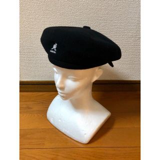 カンゴール(KANGOL)のM 美品 KANGOL キャスケット ブラック 黒 ハンチングキャップ ベレー帽(キャスケット)