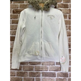 アバクロンビーアンドフィッチ(Abercrombie&Fitch)のA0420A009 アバクロ　ジップアップパーカー(その他)