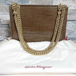 サルヴァトーレフェラガモ(Salvatore Ferragamo)のジュンさま専用 フェラガモ クロコゴールドチェーンバック(ショルダーバッグ)