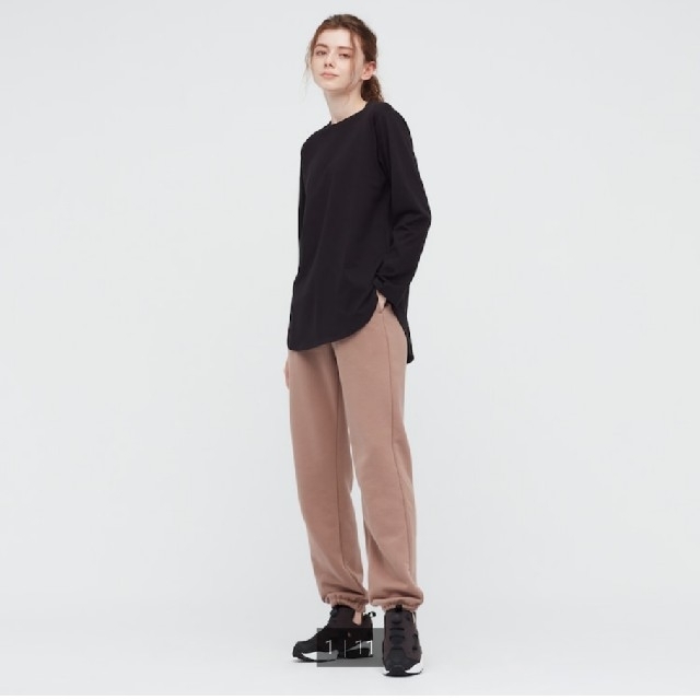 UNIQLO(ユニクロ)のユニクロ　コットンロングシャツテールT レディースのトップス(Tシャツ(長袖/七分))の商品写真