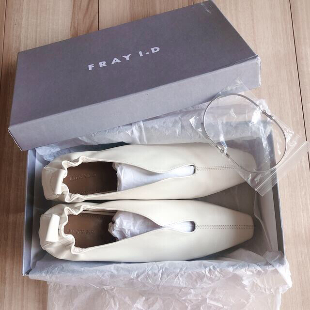 FRAY I.D(フレイ アイディー) ディープカットパンプス 特价! www