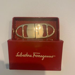 サルヴァトーレフェラガモ(Salvatore Ferragamo)のフェラガモ　バックル(各種パーツ)