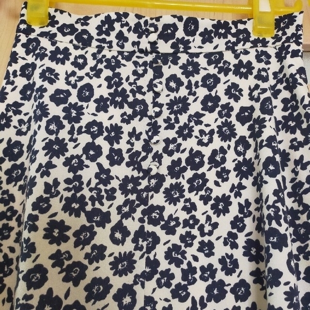 LOWRYS FARM(ローリーズファーム)の【ローリーズファーム】花柄ロングスカート レディースのスカート(ロングスカート)の商品写真
