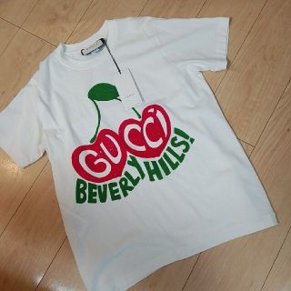 Gucci - グッチ サクランボ🍒Tシャツの通販 by rady 's shop|グッチなら