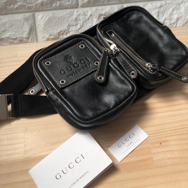 Gucci(グッチ)の《正規店》GUCCI　グッチ クロスボディ ウエストバッグ　 メンズのバッグ(ウエストポーチ)の商品写真