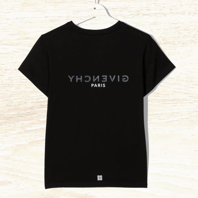 GIVENCHY(ジバンシィ)の●新品/正規品● GIVENCHY リバース ロゴ Tシャツ キッズ/ベビー/マタニティのキッズ服女の子用(90cm~)(Tシャツ/カットソー)の商品写真