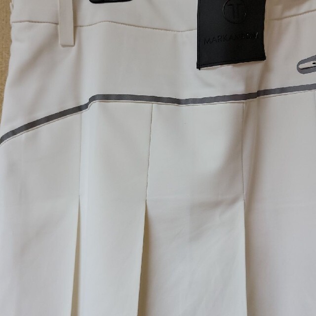 マークアンドロナ　スカート　Lサイズ　白　プリーツ　美品　ゴルフ