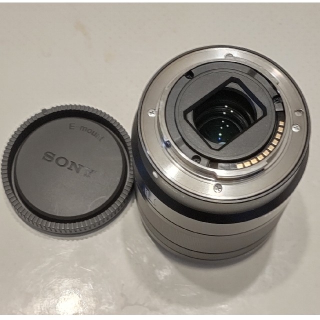 SONY(ソニー)のSony E 16-70mm F4 ZA OSS SEL1670Z ソニー スマホ/家電/カメラのカメラ(レンズ(ズーム))の商品写真