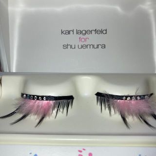 つけまつげ　Shu Uemura Karl lagerfeld