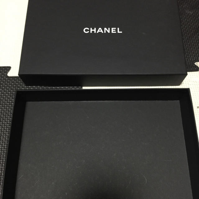 CHANEL(シャネル)の新品♡CHANEL 箱 レディースのファッション小物(財布)の商品写真