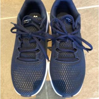 アンダーアーマー(UNDER ARMOUR)の値下げ！UNDER ARMOR 25.5cm(スニーカー)