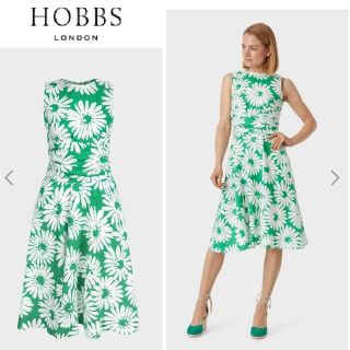 イッサロンドン(Issa London)のHOBBS 花柄フレアワンピース　ホブス(ひざ丈ワンピース)