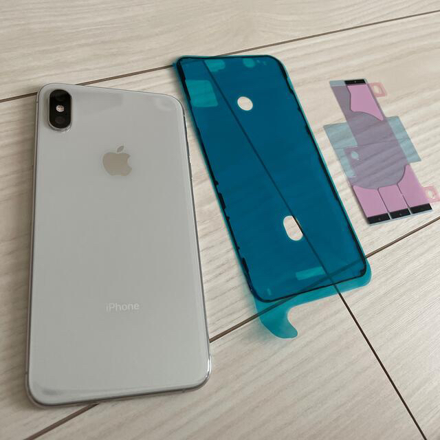 iPhone XS MAX 純正バックパネル　シルバースマホ/家電/カメラ