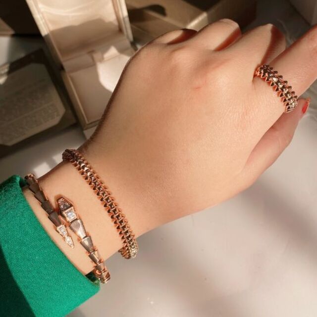 レジェ Cartier ブレスレットの通販 by りん's shop|カルティエなら ...