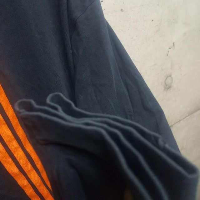 adidas(アディダス)のadidas アディダス ロングスリーブ ロンT デサント 黒オレンジ 80s メンズのトップス(Tシャツ/カットソー(七分/長袖))の商品写真