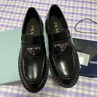 っていたの PRADA - PRADA ローファー size35の通販 by じゅん's shop 【新品本物】 ローファー 22.5cm~23cm 35二分の一 レッド CHANEL ローファー/革靴