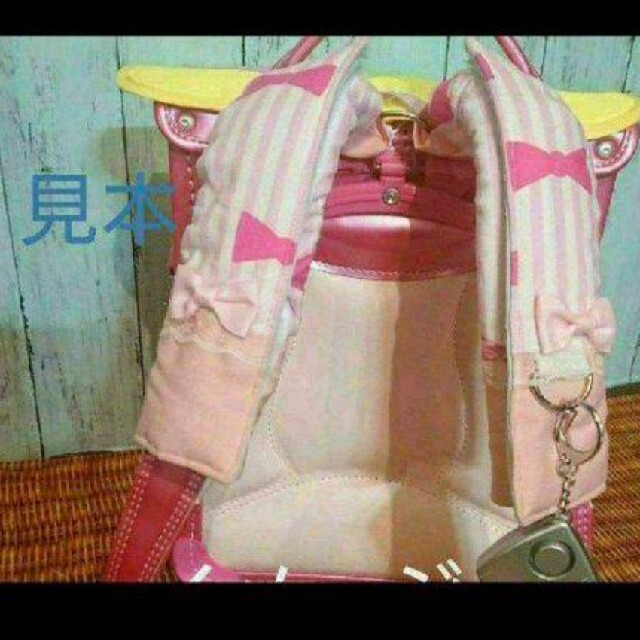 ランドセル肩カバー　さくらんぼ　くすみピンク　女子 ハンドメイドのキッズ/ベビー(外出用品)の商品写真