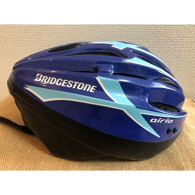 BRIDGESTONE(ブリヂストン)のBRIDGESTONE ヘルメット　エアリオ　子供　自転車　ブリヂストン　　 キッズ/ベビー/マタニティの外出/移動用品(自転車)の商品写真