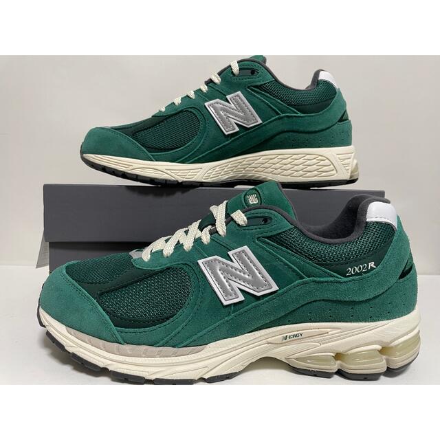 New Balance(ニューバランス)の【新品】New Balance ニューバランス　M2002R HB  グリーン メンズの靴/シューズ(スニーカー)の商品写真