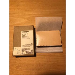 ムジルシリョウヒン(MUJI (無印良品))の箱付き　無印良品 カードケース 名刺入れ 本革(名刺入れ/定期入れ)