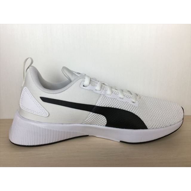 PUMA(プーマ)のプーマ フライヤーランナー スニーカー 靴 25,5cm 新品 (1102) レディースの靴/シューズ(スニーカー)の商品写真