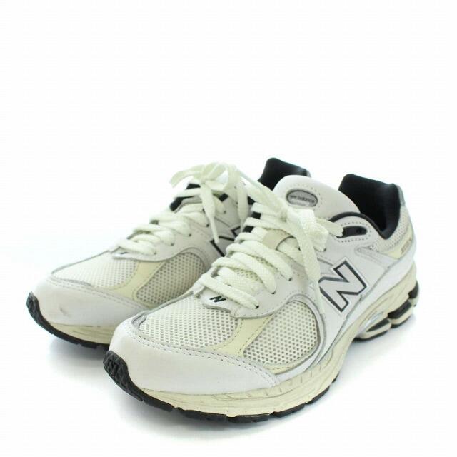 New Balance(ニューバランス)のニューバランス ML2002RQ スニーカー シューズ 24.5cm 白 レディースの靴/シューズ(スニーカー)の商品写真