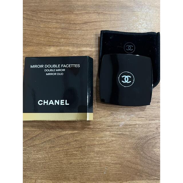 新品　CHANEL ミラー　手鏡