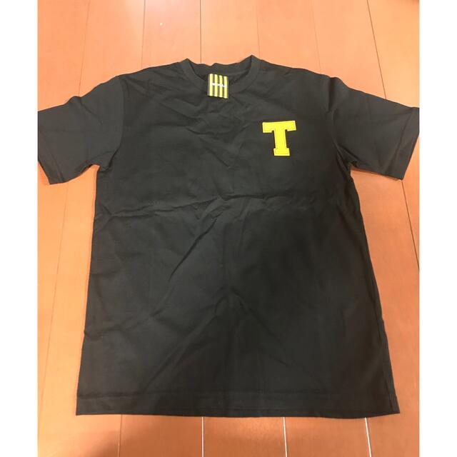 阪神タイガース(ハンシンタイガース)の阪神タイガース　YELXBLK  Ｔシャツ スポーツ/アウトドアの野球(応援グッズ)の商品写真