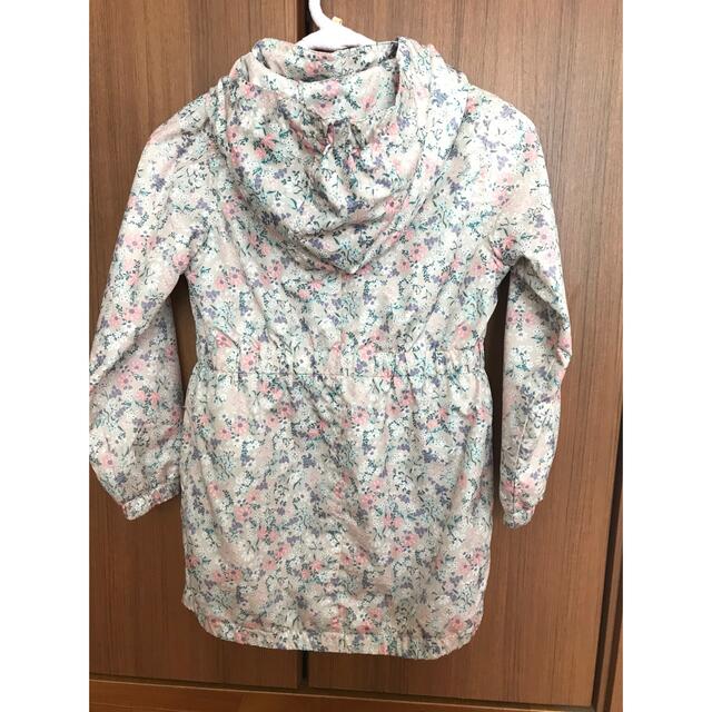 H&M(エイチアンドエム)のH&M☆小花柄薄手ジャケット【120-130】ジャンパー上着ブルゾンフード キッズ/ベビー/マタニティのキッズ服女の子用(90cm~)(ジャケット/上着)の商品写真