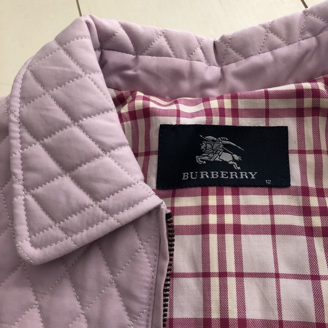 BURBERRY(バーバリー)のバーバリー女児ショートコート キッズ/ベビー/マタニティのキッズ服女の子用(90cm~)(ジャケット/上着)の商品写真