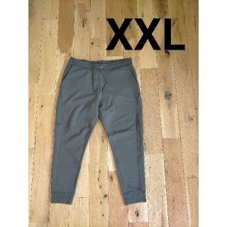 ユニクロ(UNIQLO)のドライスウェットパンツ　XXL グレー ユニクロ　＋J(カジュアルパンツ)