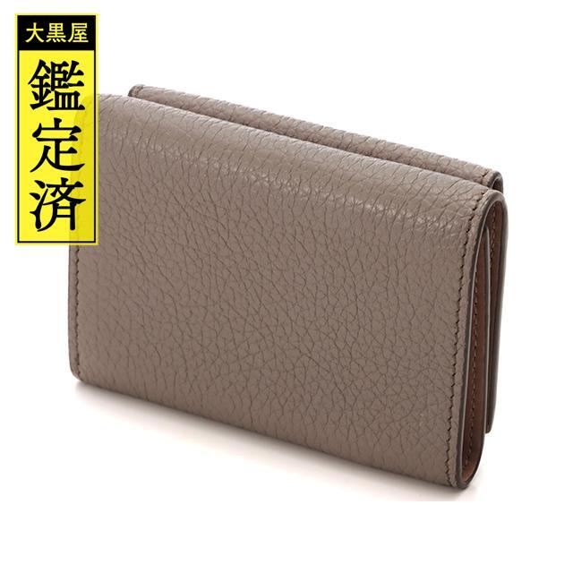 PRADA(プラダ)のプラダ 三つ折財布 グレージュ レザー【430】 レディースのファッション小物(財布)の商品写真