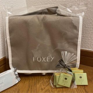 フォクシー(FOXEY)のFOXEY フォクシー ハンギングポーチ  チョコレート6枚 デオドラントシート(ポーチ)