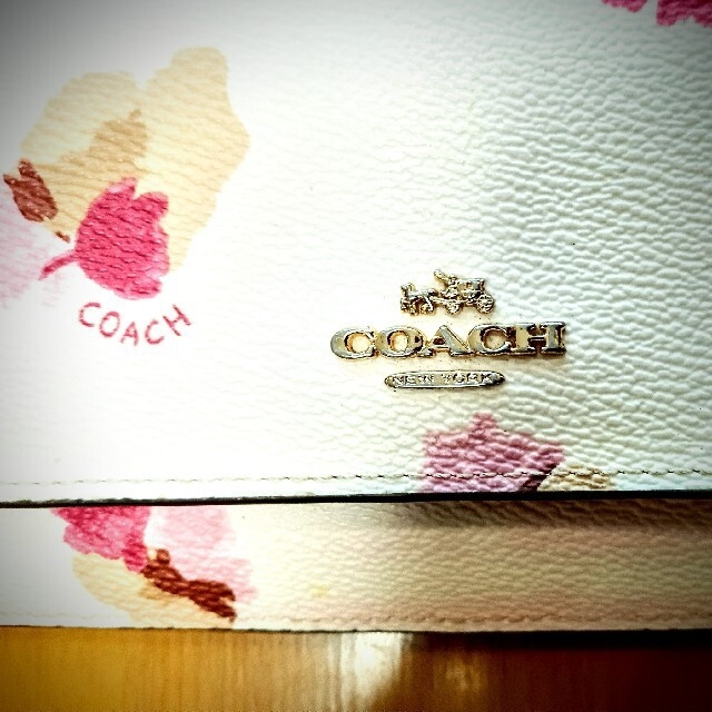 COACH(コーチ)のおしゃれの定番名門ブランドコーチの長財布です　デザインがとても可愛くてキュート レディースのレディース その他(その他)の商品写真