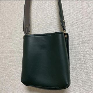 ザラ(ZARA)のZARA ショルダーバッグ　グリーン(ショルダーバッグ)