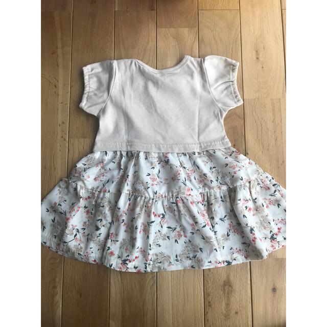 新品 女の子 ベビー 半袖 ワンピース 花柄 ベージュ 95センチ キッズ/ベビー/マタニティのキッズ服女の子用(90cm~)(ワンピース)の商品写真