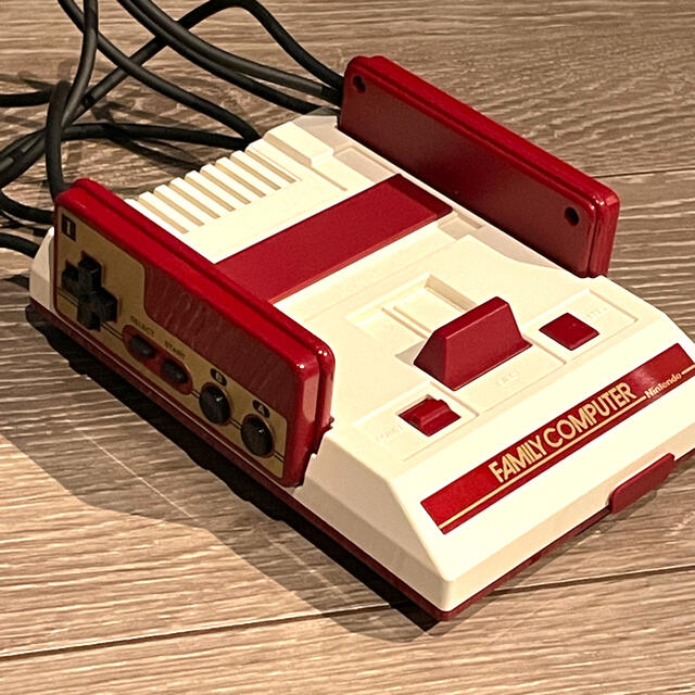 任天堂(ニンテンドウ)のNintendo  ニンテンドークラシックミニ ファミリーコンピュータ エンタメ/ホビーのゲームソフト/ゲーム機本体(家庭用ゲーム機本体)の商品写真