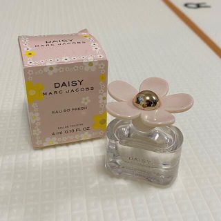 マークジェイコブス(MARC JACOBS)のDAISY MARK JACOBS マークジェイコブス　香水　オードトワレ(香水(女性用))