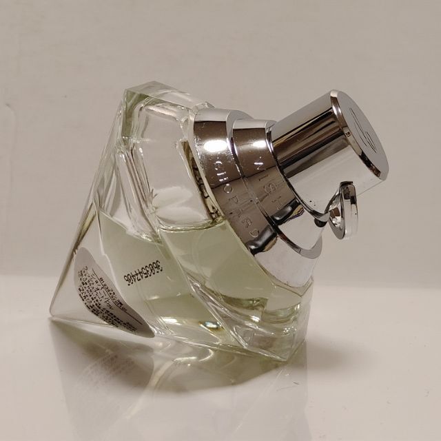 Chopard(ショパール)の廃盤★箱付★残量多★ショパール WISH 30ml トワレ 香水 入手困難  コスメ/美容の香水(香水(女性用))の商品写真