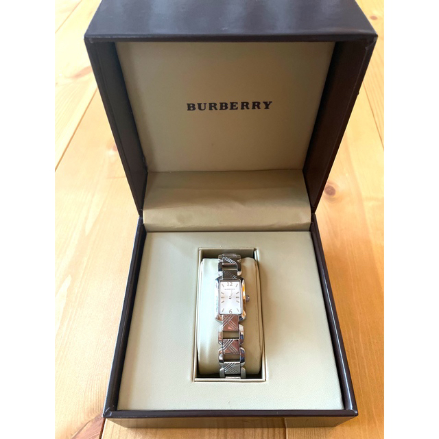 BURBERRY(バーバリー)の【お値下げ！】BURBERRY バーバリー 腕時計 レディース フォーマル レディースのファッション小物(腕時計)の商品写真