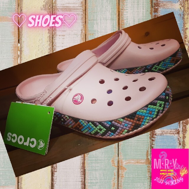 CROCS【当日配送】【新品】【まとめ買いでお得】 レディースの靴/シューズ(サンダル)の商品写真