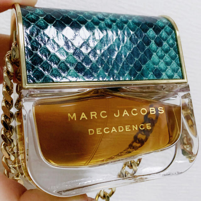 MARC JACOBS - 香水 マークジェイコブスの通販 by mio｜マーク ...