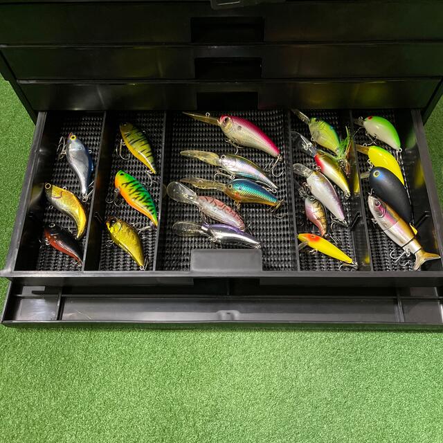 バーサス タックルボックス(VS-8010) ルアー・ワームセット - ルアー用品