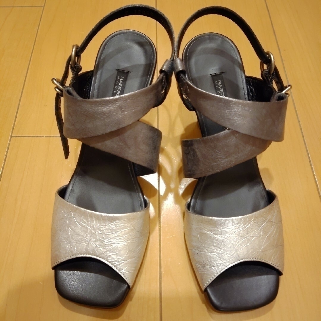 RABOKIGOSHI works(ラボキゴシワークス)の【新品】ラボキゴシワークスヒールデザインサンダル レディースの靴/シューズ(サンダル)の商品写真