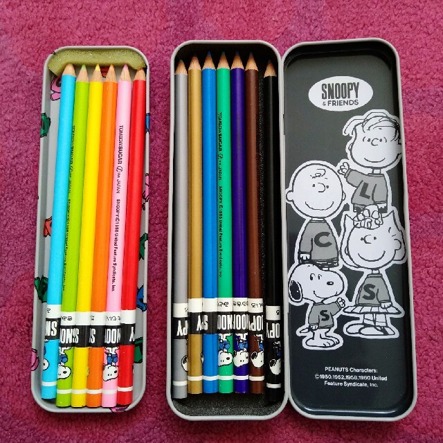 トンボ鉛筆(トンボエンピツ)のスヌーピー　色鉛筆　13色 エンタメ/ホビーのアート用品(色鉛筆)の商品写真