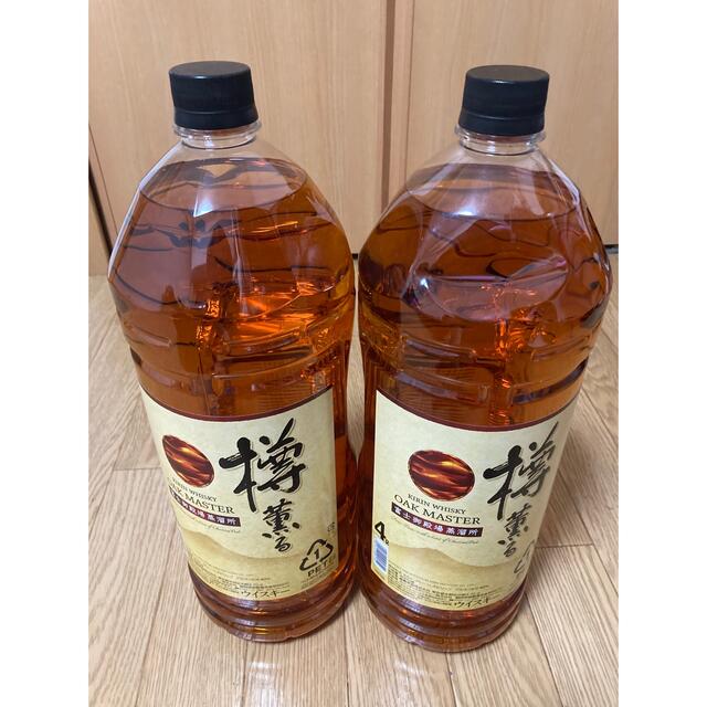 キリン(キリン)のウィスキー　樽薫る　4リットル2本セット 食品/飲料/酒の酒(ウイスキー)の商品写真