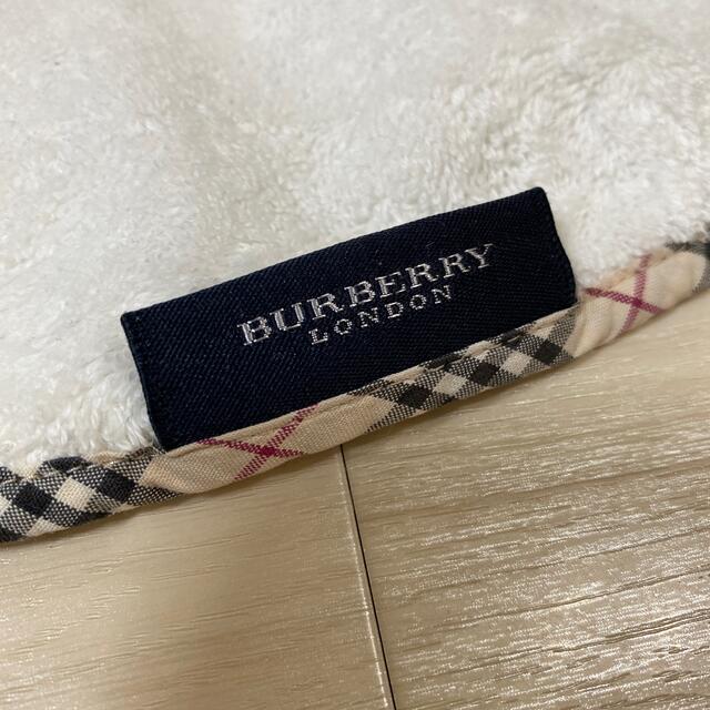 BURBERRY(バーバリー)のBurberryのスタイ キッズ/ベビー/マタニティのこども用ファッション小物(ベビースタイ/よだれかけ)の商品写真