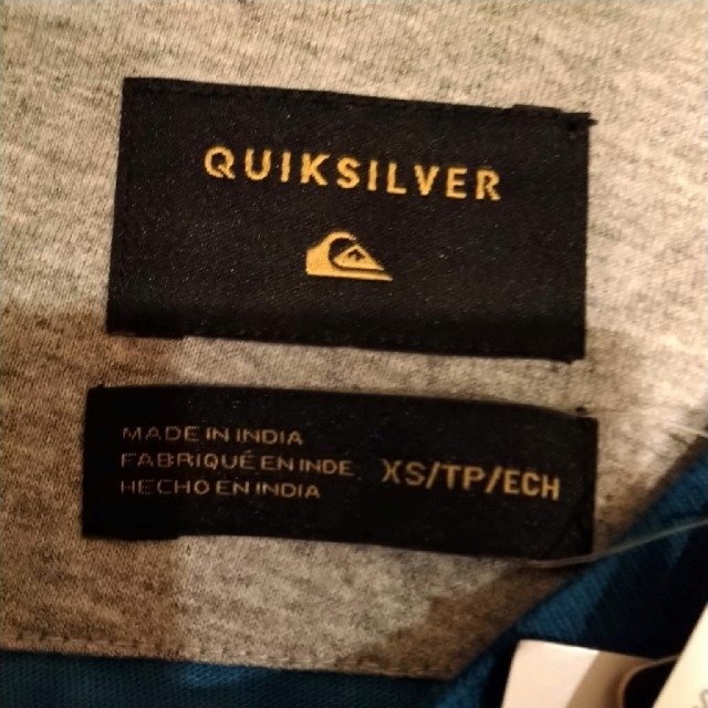 QUIKSILVER(クイックシルバー)のQUIKSILVER新品未使用タグ付‼️Ｔシャツ　サイズM メンズのトップス(Tシャツ/カットソー(半袖/袖なし))の商品写真